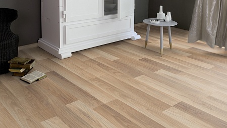 Дуб Петрона 37195 AV