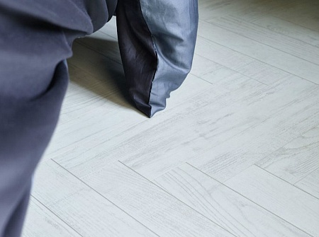 B6201 Chesnut White A